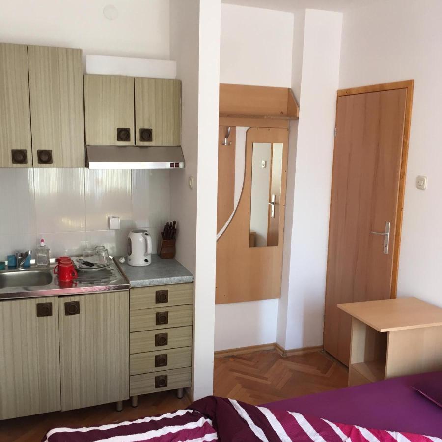 Feel Like Home Guest House Сараєво Екстер'єр фото