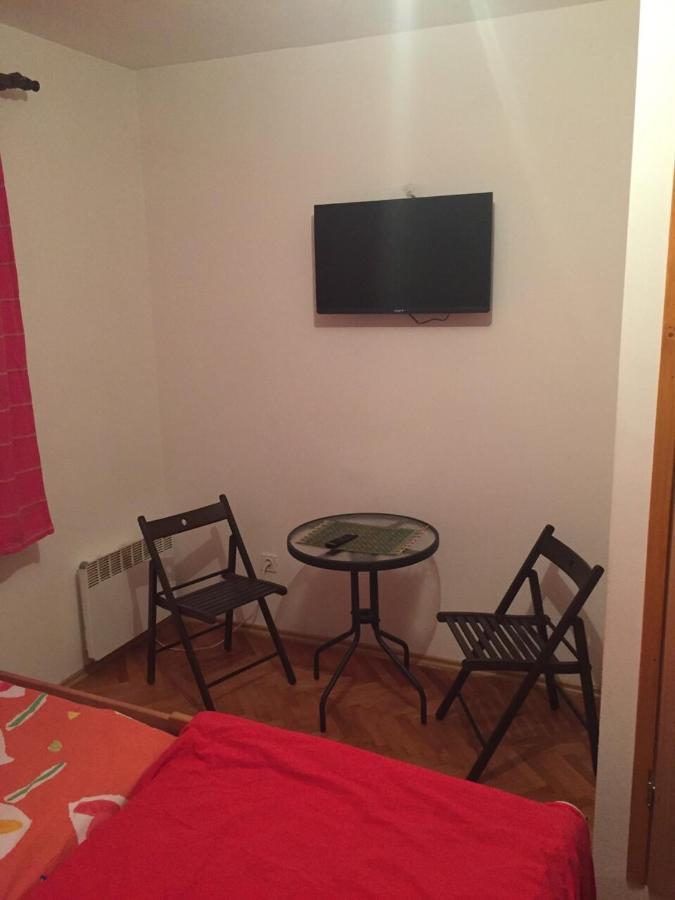 Feel Like Home Guest House Сараєво Екстер'єр фото